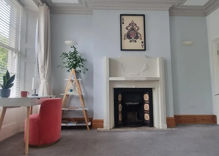 Entire Apartment By City Centre & Harbourside